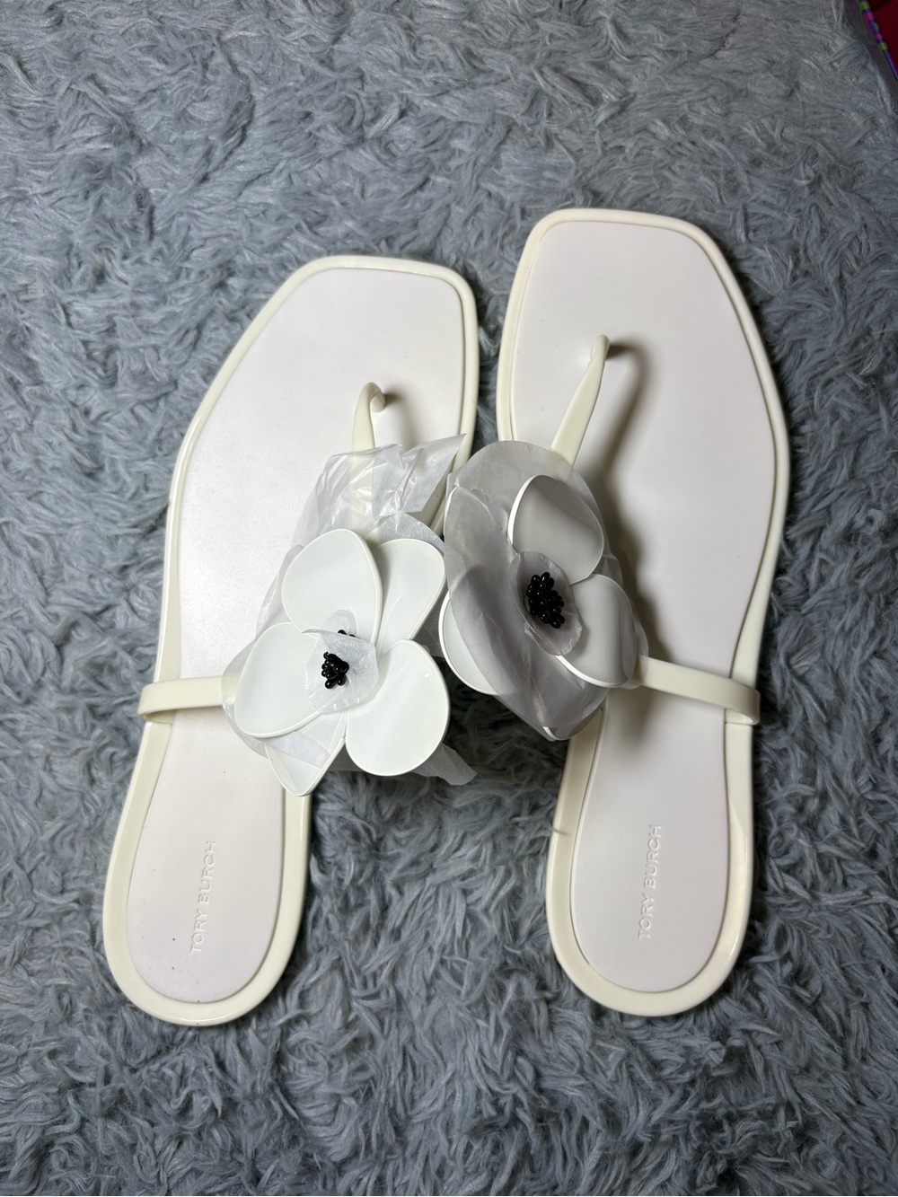Tory Burch Off White Flower Jelly Thong Sandals for Women